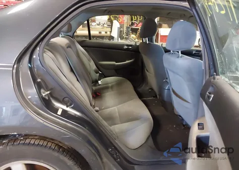 2005 Honda Accord 2.4 Ex из США, поврежденный, VIN 1HGCM56745A018152